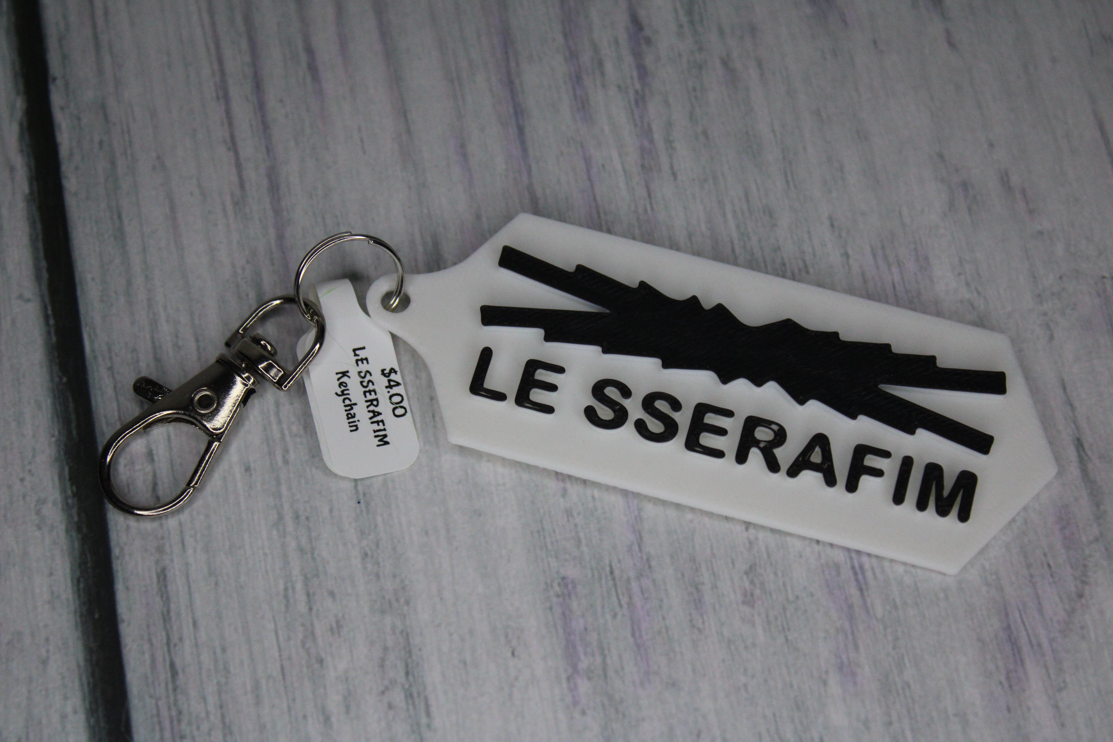 LE SSERAFIM Logo Keychain