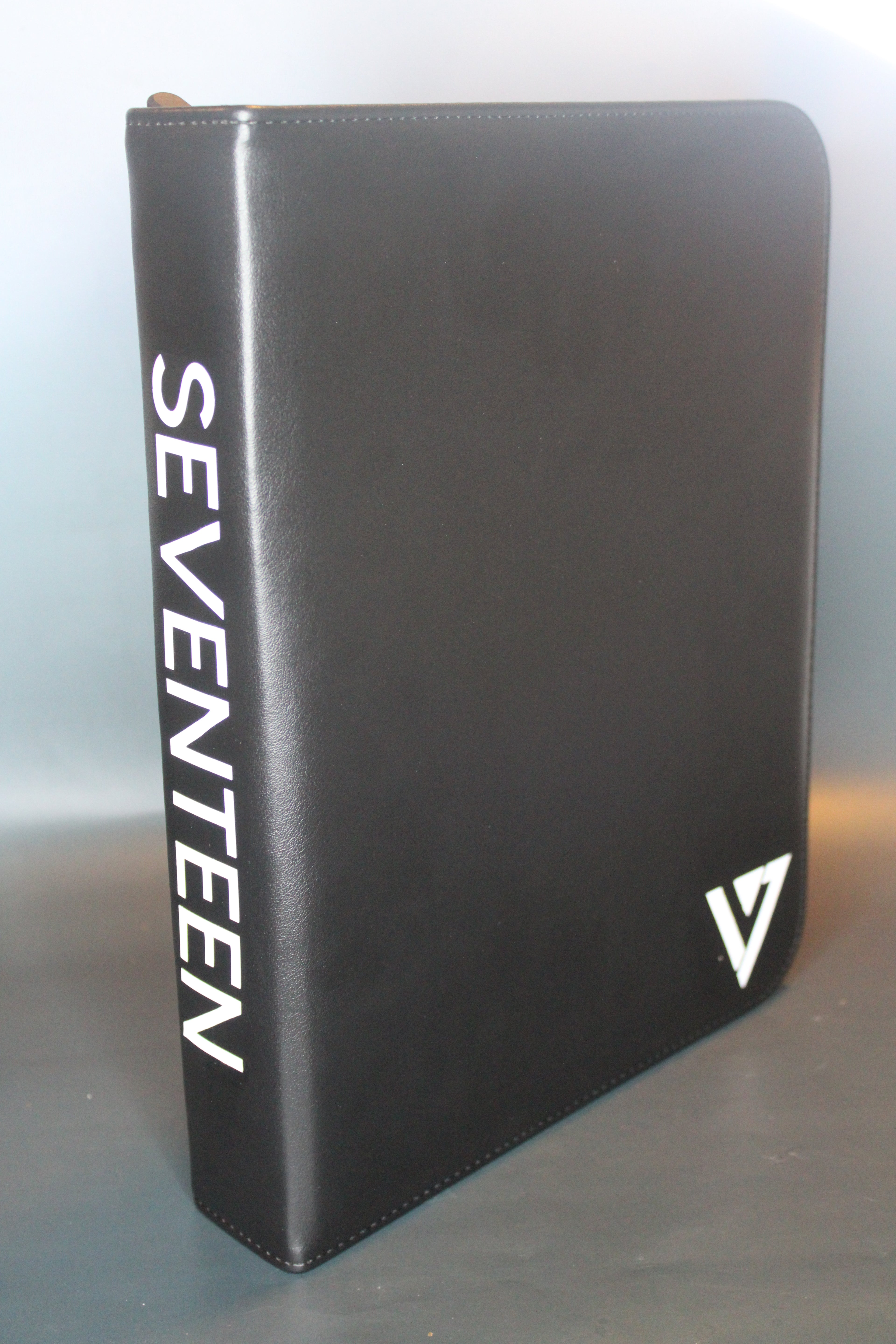 SEVENTEEN Collector Binder